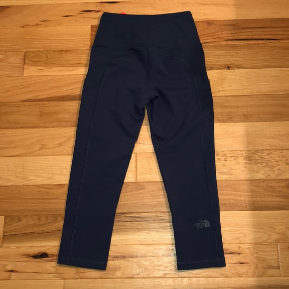 North Face NWT leggings🔥🧘‍♀️🧗‍♀️🍂 - Picture 10 of 11
